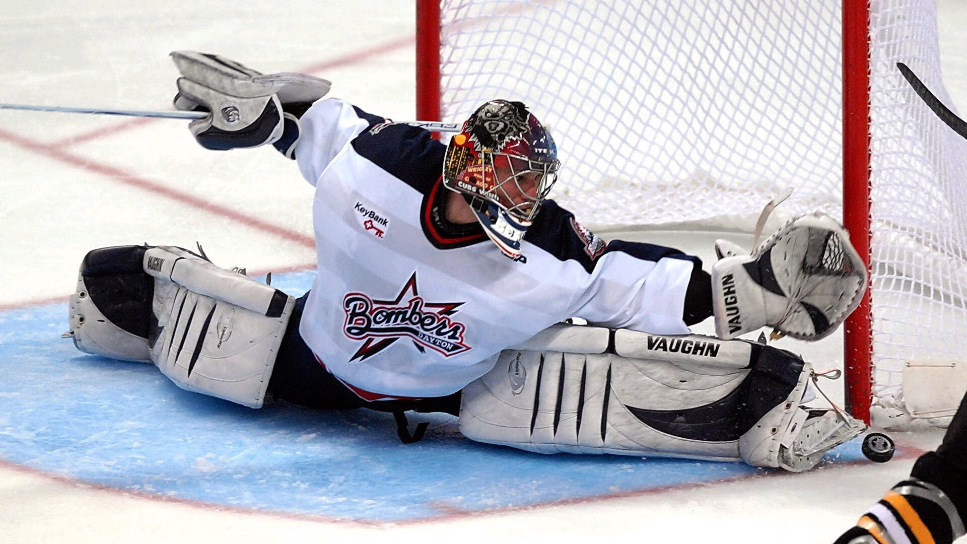 爱游戏体育在线-北控新秀Grant Riller替补爆发球队火力全开,北京北控阵容